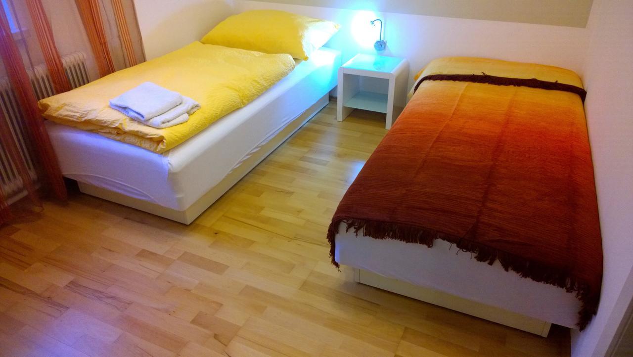 Linz Livia Apartment Room photo